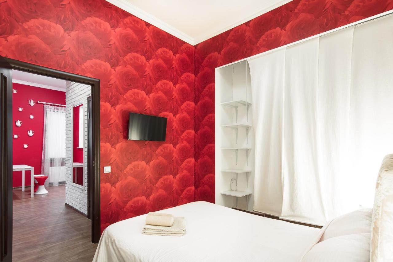 Modern Apartment In The City Center In A New Building 오데사 외부 사진