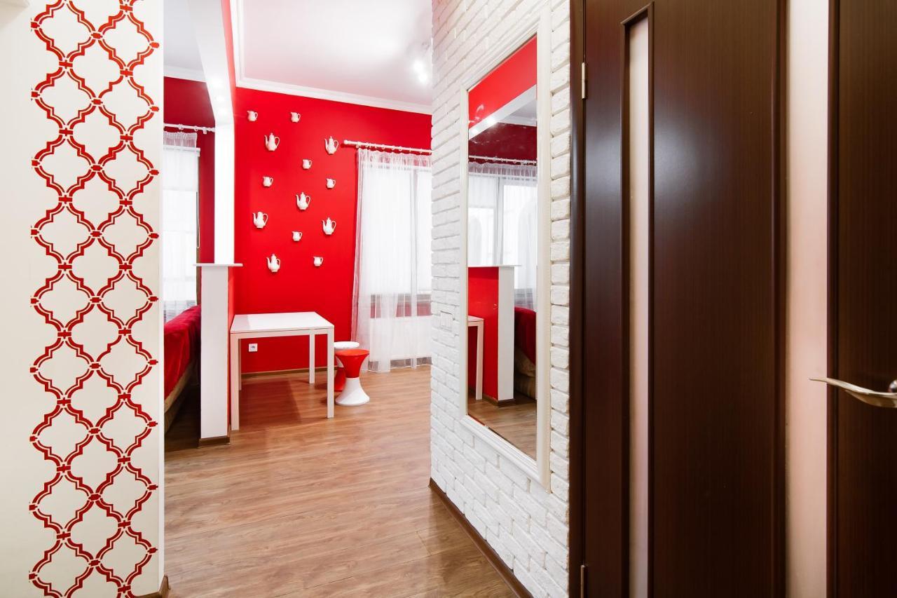 Modern Apartment In The City Center In A New Building 오데사 외부 사진