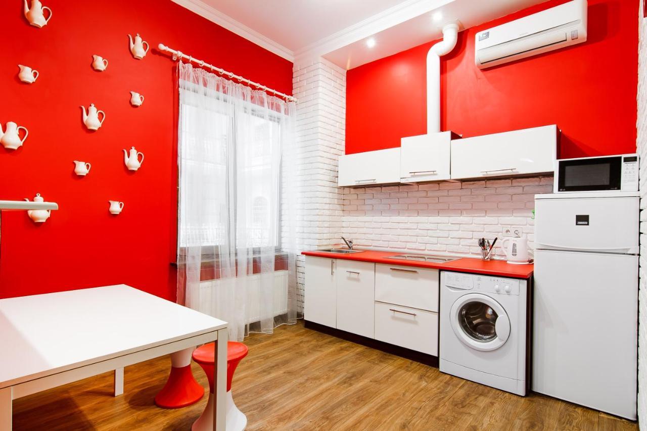 Modern Apartment In The City Center In A New Building 오데사 외부 사진