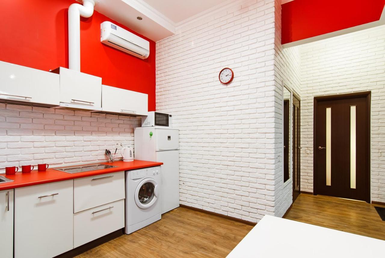 Modern Apartment In The City Center In A New Building 오데사 외부 사진